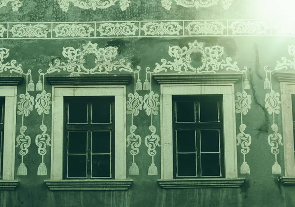 Sgraffito Wanddekor Vor Historischem Gebäude Hochwertiges Foto — Stockfoto