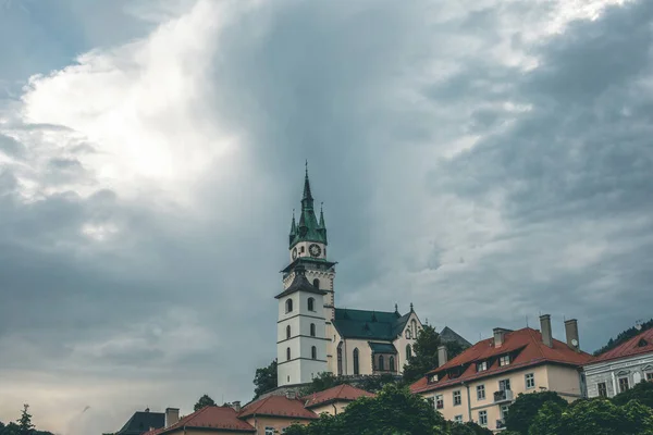 Slovakya Kremnica Daki Kasaba Merkezi Kale Manzarası Yüksek Kalite Fotoğraf — Stok fotoğraf