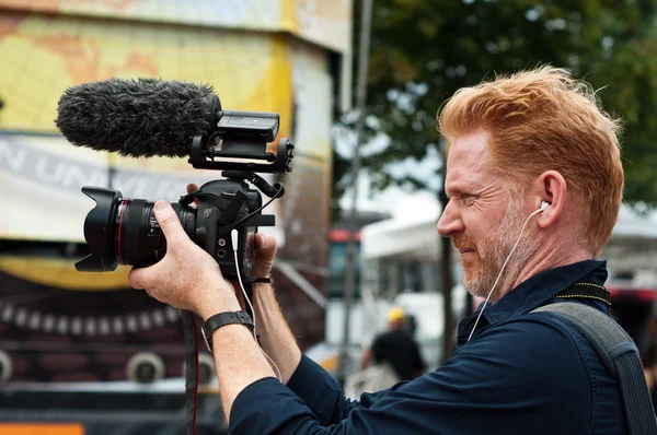 MULHOUSE - FRANCIA - 13 de julio de 2014 - tour de France - cameraman — Foto de Stock