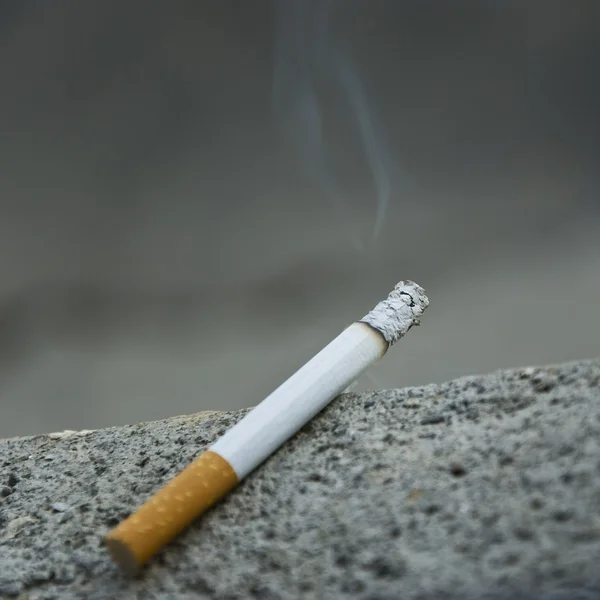 Primer plano del cigarrillo — Foto de Stock