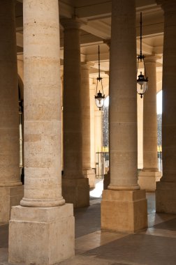 Paris 'teki Louvre Müzesi