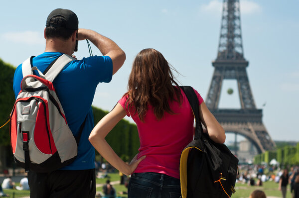 Tourists Eiffel tower in Paris
