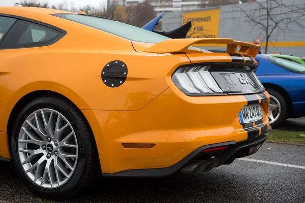 Mulhouse France 2021 Rear View Orange Ford Mustang 오렌지 무스탕 — 스톡 사진