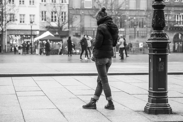 Strasbourg France January 2022 Portrait Back View Young Woman Standing — Stock Photo, Image