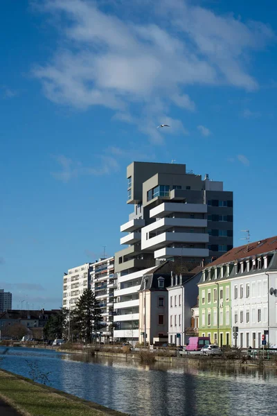 Muhuse Frankreich Februar 2022 Blick Auf Verschiedene Gebäude Grenzwasser Vor — Stockfoto