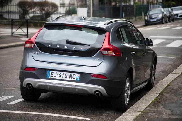 Mulhouse Franciaország 2022 Február Szürke Volvo V40 Visszapillantás Utcán — Stock Fotó