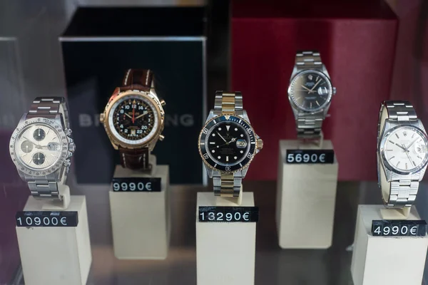 Strasburg Francja Lutego 2022 Zbliżenie Zegarków Rolex Salonie Jubilerskim — Zdjęcie stockowe
