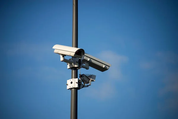 Vista Della Telecamera Sicurezza Sfondo Cielo Blu — Foto Stock