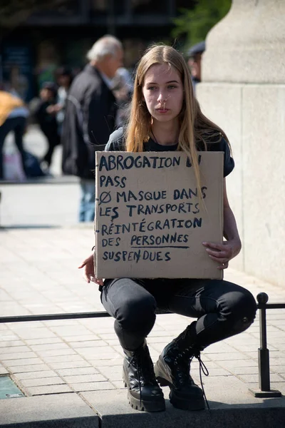 Strasbourg France March 2022 Portrait Girl Protesting Againstthe Sanitary Pass — Stock Photo, Image