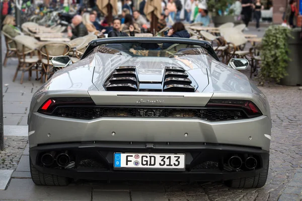 Štrasburk Francie Března 2022 Zadní Pohled Šedý Kabriolet Lamborghini Zaparkovaný — Stock fotografie