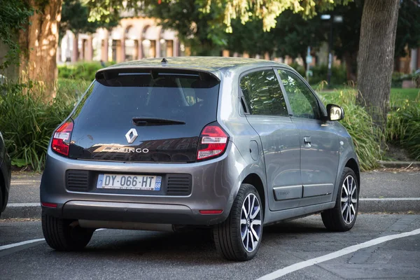 Mulhouse Franciaország Május 2022 Hátsó Nézet Szürke Renault Twingo Parkolt — Stock Fotó
