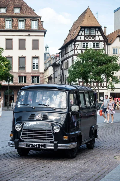 Straßburg Frankreich Juni 2022 Frontansicht Eines Auf Der Straße Geparkten — Stockfoto