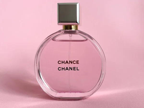 Grodno Belarus 2022 Chanel Eau Tendre Perfume Delicate Pink Isolated — Stock Photo, Image