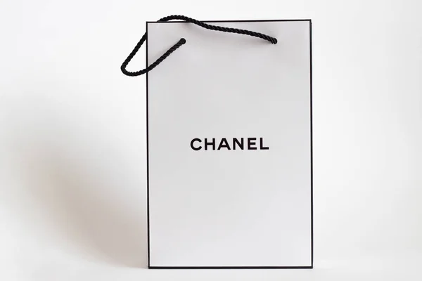 Grodno Fehéroroszország 2022 Chanel Eau Tendre Parfüm Fehér Elszigetelt Háttérrel — Stock Fotó