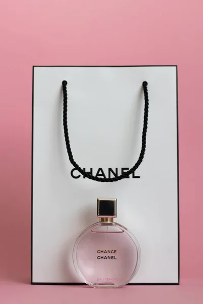 Grodno Białoruś 2022 Perfumy Chanel Eau Tendre Delikatnym Różowym Tle — Zdjęcie stockowe