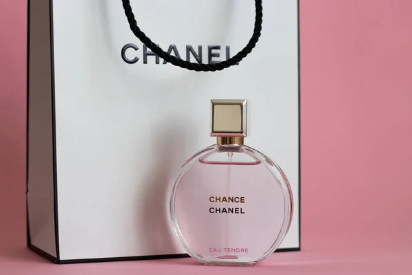 Grodno Belarus 2022 Chanel Eau Tendre Perfume Delicate Pink Isolated — 图库照片