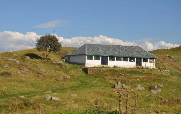 Hermosa Vista Casa Cubierta Pizarra Montaña Himachal Pradesh — Foto de Stock