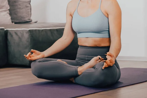 Close Hands Woman Doing Yoga Lotus Pose Meditating Her Home — ストック写真