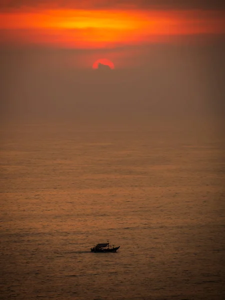 Beautiful Sunset Sunrise Colorful Sky Devghali Kasheli Beach Silhouette Boat — Stock Photo, Image