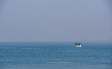 Devbagh Sahili, Sindhudurga 'da bir turist teknesi. Dünya çapında en sevilen 30 turist listesinde yer alan bir yer.