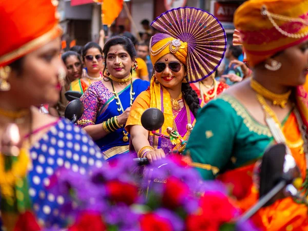 Mumbai India April 2022 Beautiful Indian Female Dressed Traditional Attire — стокове фото