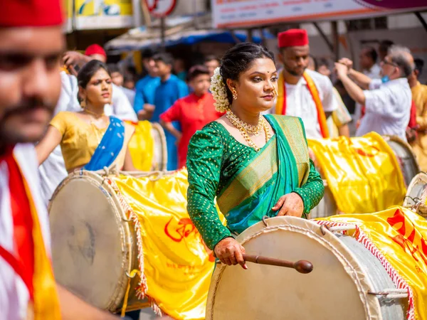 Mumbai India April 2022 Hindu New Year Parade Gudhi Padva — Stockfoto
