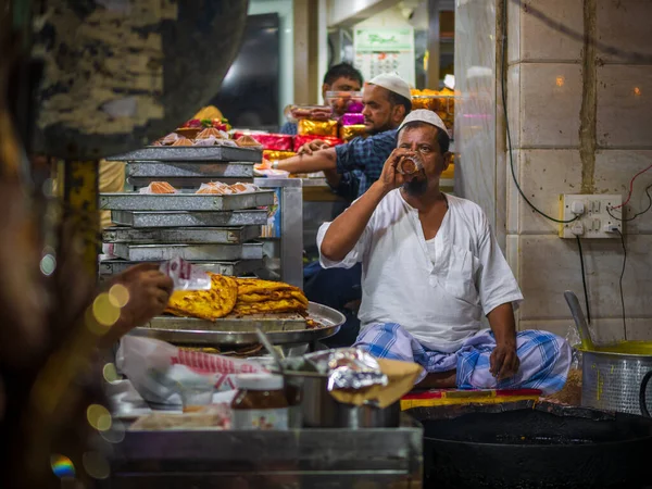 Mumbai India May 2022 Muslim Male Vendor Cooking Selling Halal — Stock Photo, Image