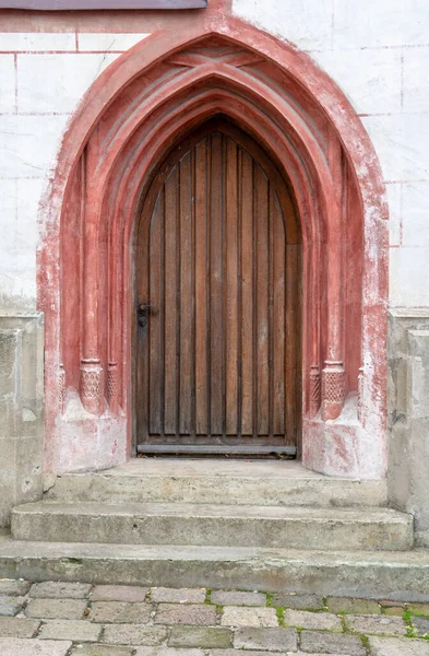 Арочні Старовинні Дерев Яні Двері Церкви Кам Яній Стіні — стокове фото