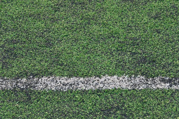 Kunstrasen-Fußballplatz aus Kunststoff und Gummi — Stockfoto