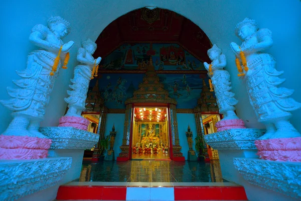 Thailändischer Tempel, Kultur des Buddhismus, wat sanpayang luang, lamphun — Stockfoto