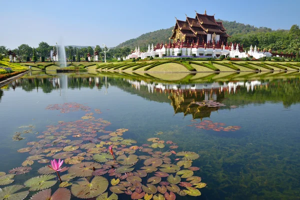 Ho kham luang royal flory Expo, tradycyjny tajski architektury — Zdjęcie stockowe