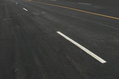 Yeni yol, yüzey yeni bir yol asfalt yol