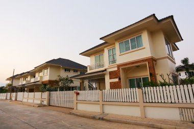 büyük bir ev modern bir tarz