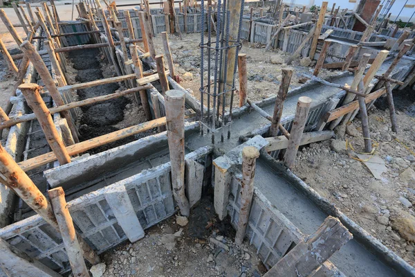 İnşaat house, takviye metal çerçeve