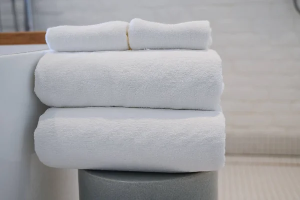 White Soft Towel Bathroom Interior Design — Foto de Stock