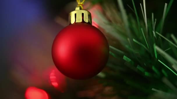 Χριστουγεννιάτικη Διακόσμηση Στολίδι Στο Χριστουγεννιάτικο Δέντρο Όμορφο Φως Γιορτή — Αρχείο Βίντεο