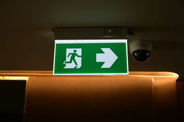 Exit Symbol Warning People Green Light — Foto Stock