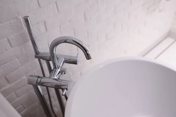 Hydrant Shower Bathtub Bathroom — Stock Photo, Image