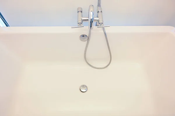 Hydrantendusche Mit Badewanne Badezimmer — Stockfoto