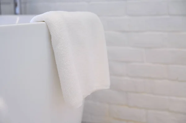 White Soft Towel Bathroom Interior Design — 图库照片