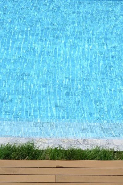 Otelde Yüzme Havuzu Mavi Desenli Arka Plan — Stok fotoğraf