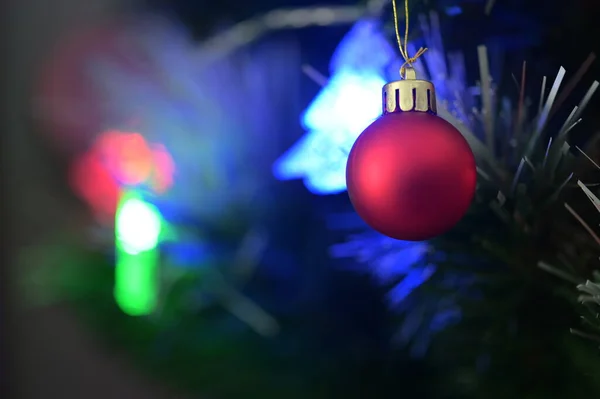 Weihnachtsschmuck Hängt Baum — Stockfoto