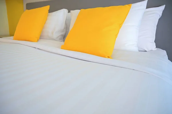 Yellow Pillow White Bed Interior Design — Stock Photo, Image