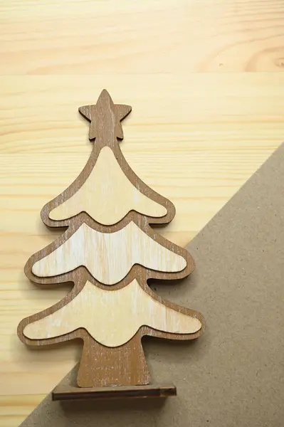 Houten Kerstboom Tafel Feestelijk Ontwerp — Stockfoto