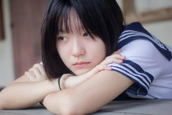 Японский Подросток Красивая Девушка Студенческой Улыбке Расслабиться — стоковое фото