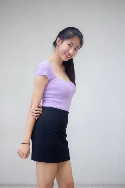 Portrait Thai Adulte Bureau Fille Sourire Détendre — Photo