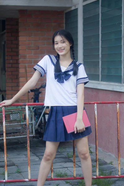 Japoński Nastolatek Piękne Dziewczyna Student Mundur Szczęśliwy Zrelaksować — Zdjęcie stockowe