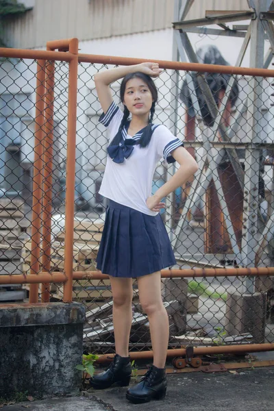 Japonês Teen Bela Menina Estudante Uniforme Feliz Relaxar — Fotografia de Stock