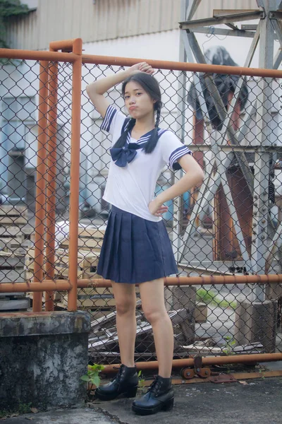 Japonês Teen Bela Menina Estudante Uniforme Feliz Relaxar — Fotografia de Stock