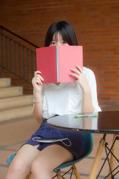 Asia Thai Teen White Shirt Beautiful Girl Read Book — Stock Photo, Image